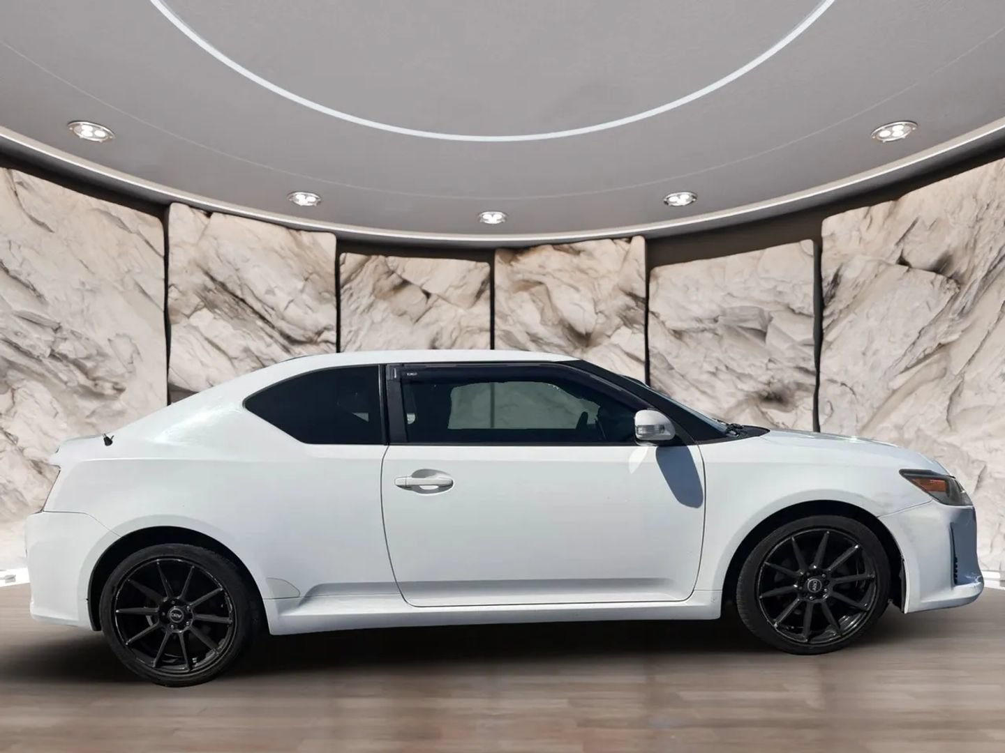 Used 2014 Scion tC FWD image 4