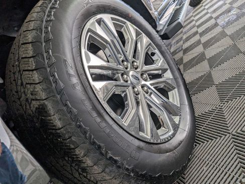 New 2025 Ford F150 Lariat w/ Equipment Group 501A Mid image 9