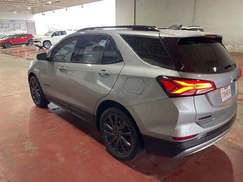 Used 2024 Chevrolet Equinox RS image 3