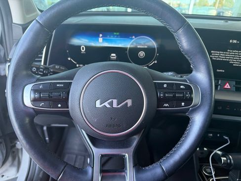 Used 2024 Kia Sportage SX AWD/4WD image 9