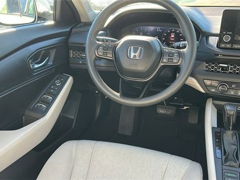 Used 2024 Honda Accord EX image 25