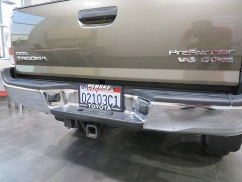 Used 2012 Toyota Tacoma PreRunner image 43