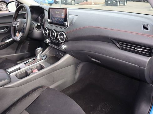 Certified 2025 Nissan Sentra SR FWD image 27