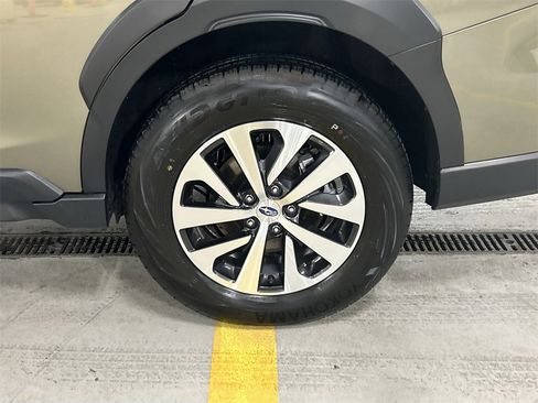 Certified 2025 Subaru Outback Premium image 11