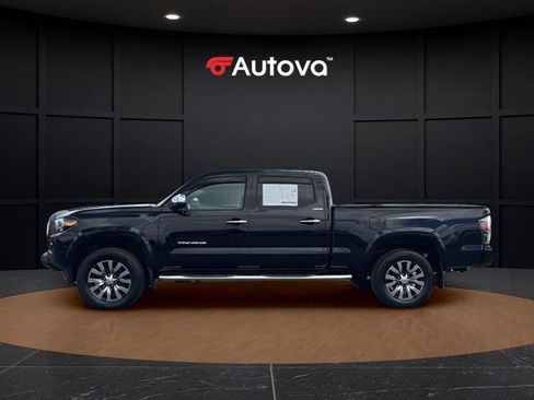 Used 2023 Toyota Tacoma Limited AWD/4WD image 2