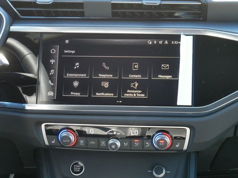 New 2025 Audi Q3 2.0T Premium image 11