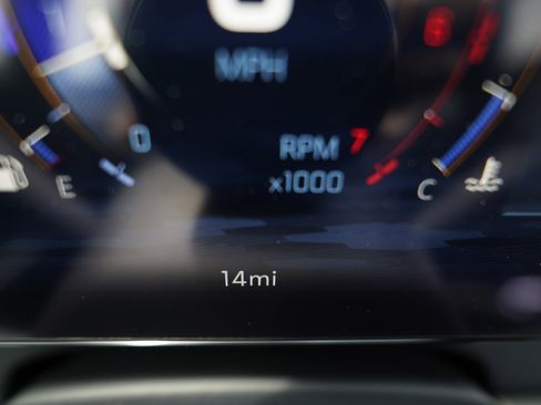 New 2026 Chevrolet Traverse LT w/ Midnight/Sport Edition FWD image 23