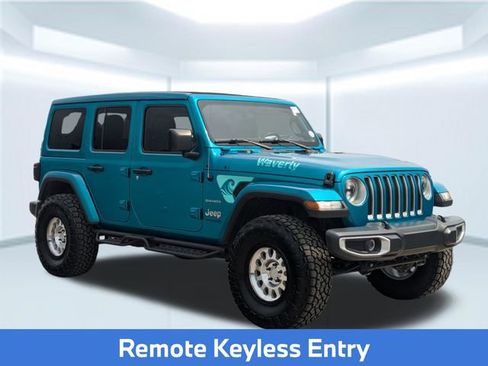 Used 2020 Jeep Wrangler Unlimited Sahara AWD/4WD image 9