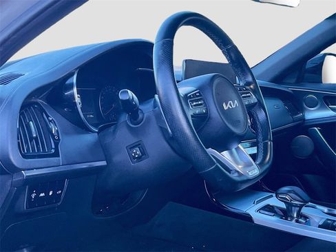 Used 2023 Kia Stinger GT2 image 9