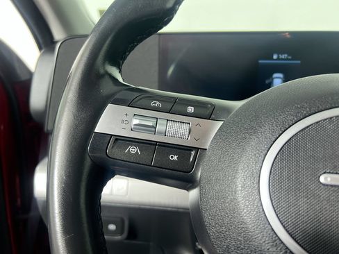 Used 2024 Hyundai Kona SEL FWD image 12
