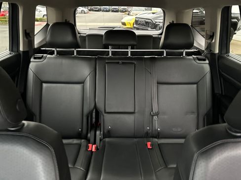 Used 2018 Volkswagen Atlas SE image 25