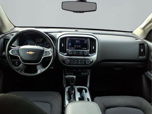 Used 2019 Chevrolet Colorado LT w/ LT Convenience Package image 8