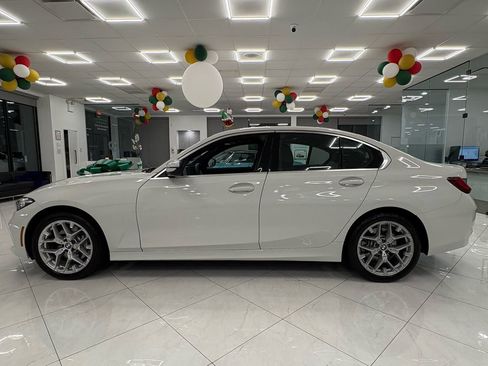 Used 2025 BMW 330i image 4