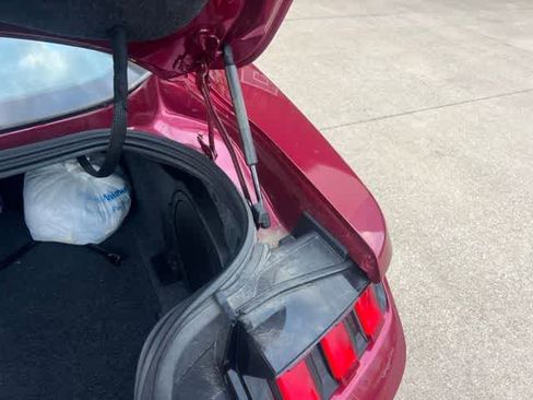 Used 2025 Ford Mustang GT Premium image 10