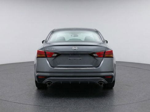 Used 2025 Nissan Altima 2.5 SV image 7