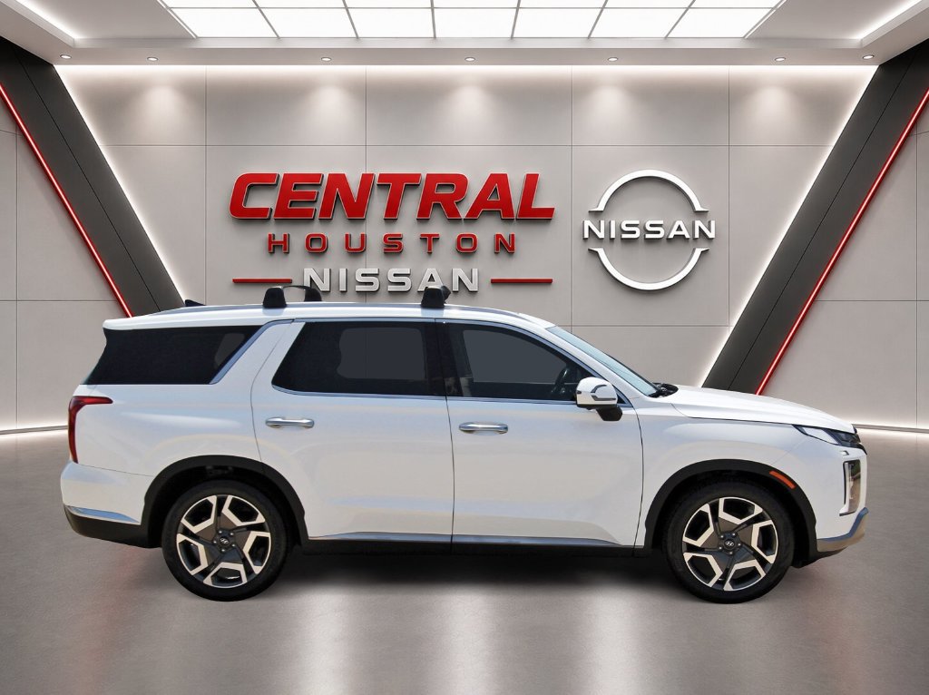 Used 2023 Hyundai Palisade Limited FWD image 5