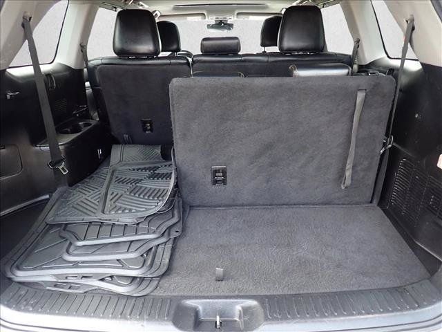 Used 2017 Toyota Highlander XLE AWD/4WD image 8