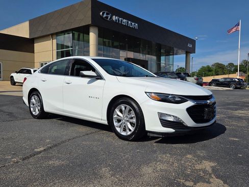 Used 2024 Chevrolet Malibu LT FWD image 1
