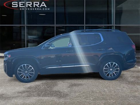 Used 2021 GMC Acadia Denali w/ Denali Ultimate Package image 2