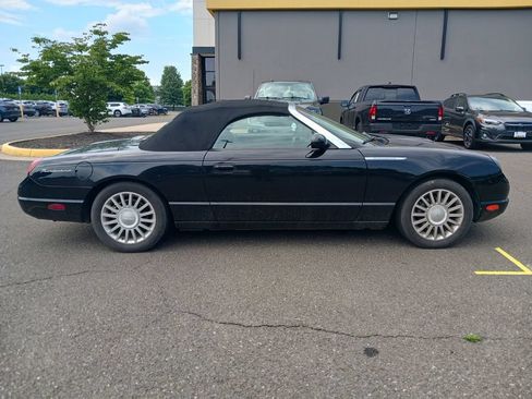 Used 2005 Ford Thunderbird RWD image 8