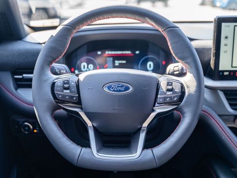 New 2026 Ford Explorer ST-Line w/ ST-Line Street Pack image 19