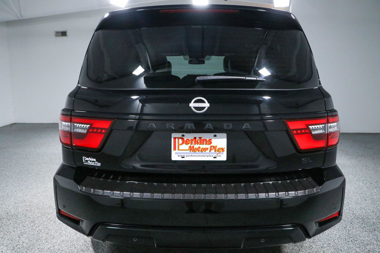 Used 2024 Nissan Armada SL w/ Midnight Edition Package AWD/4WD image 8