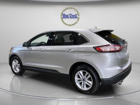 Used 2018 Ford Edge SEL w/ Equipment Group 201A AWD/4WD image 3