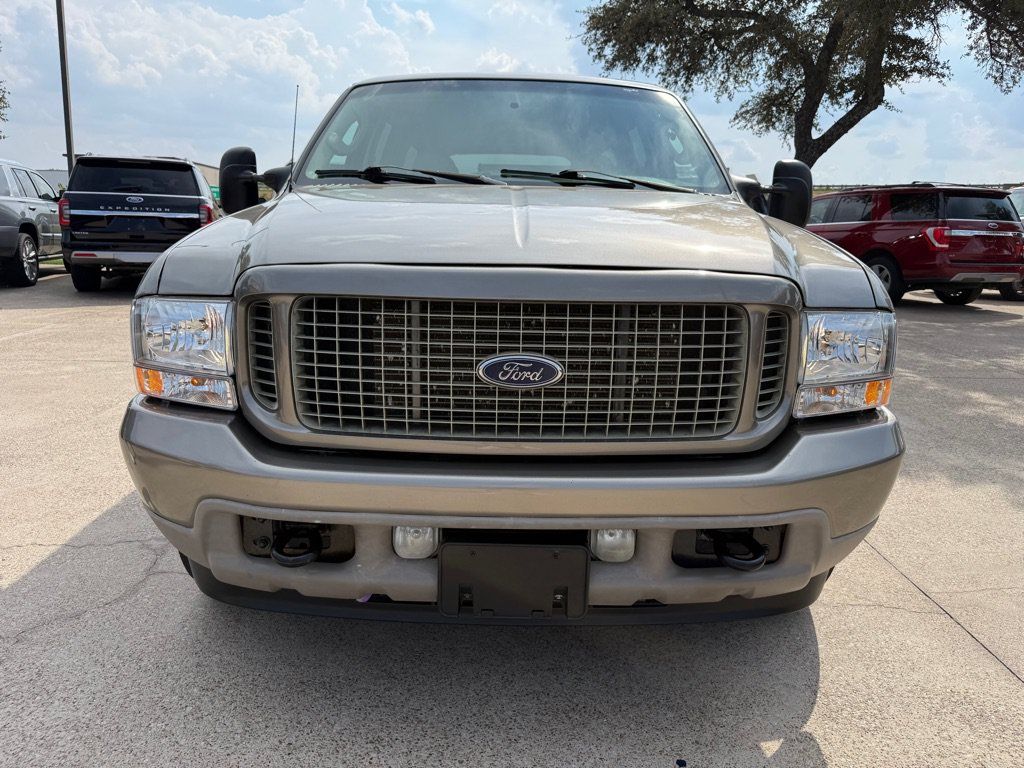 Used 2003 Ford Excursion Limited RWD image 2