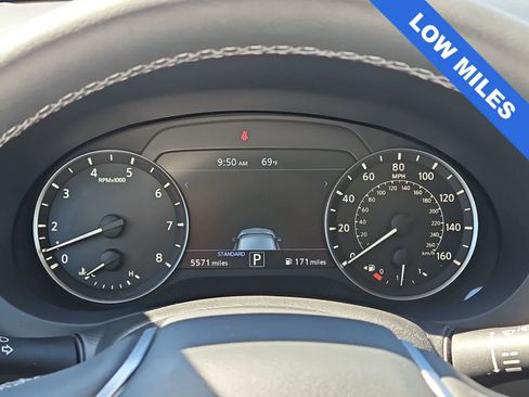 Used 2025 INFINITI QX50 Pure AWD/4WD image 22