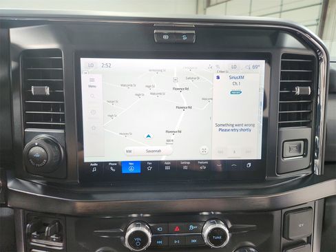 New 2026 Ford F250 Lariat w/ Black Appearance Package image 30