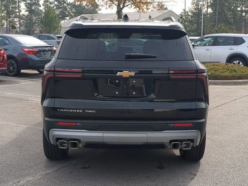 New 2026 Chevrolet Traverse LT image 7