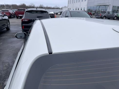 Used 2020 Toyota Corolla LE image 36