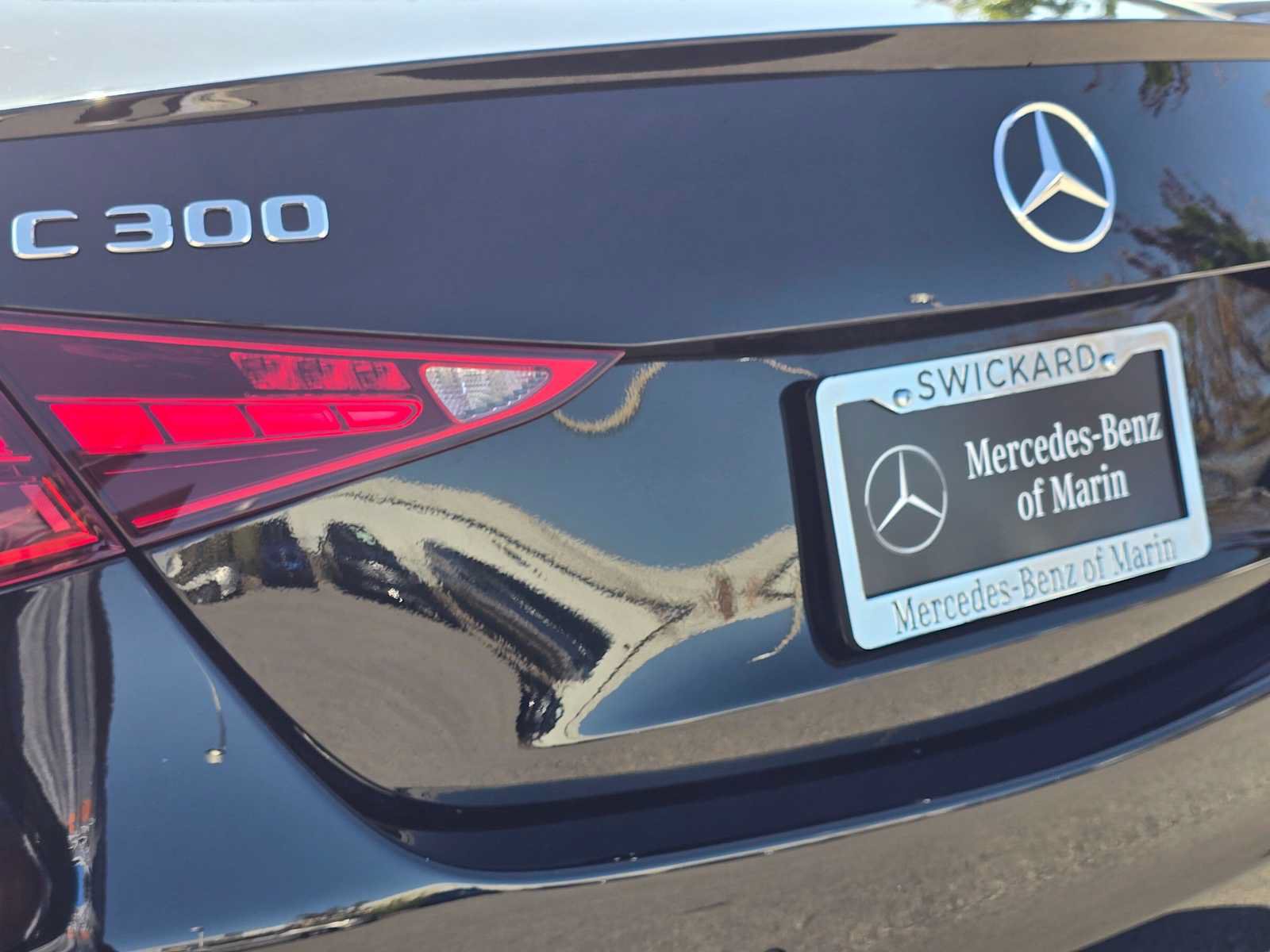 Used 2025 Mercedes-Benz C 300 Sedan image 13