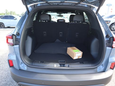 New 2025 Ford Escape ST-Line w/ Tech Pack #1 image 6