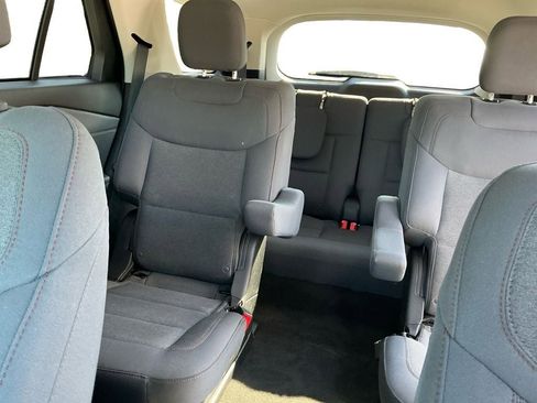 Used 2025 Ford Explorer Active image 13