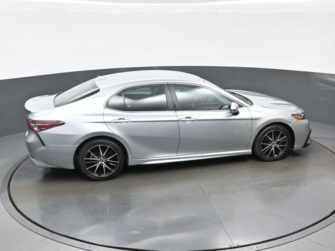 Used 2024 Toyota Camry SE FWD image 40