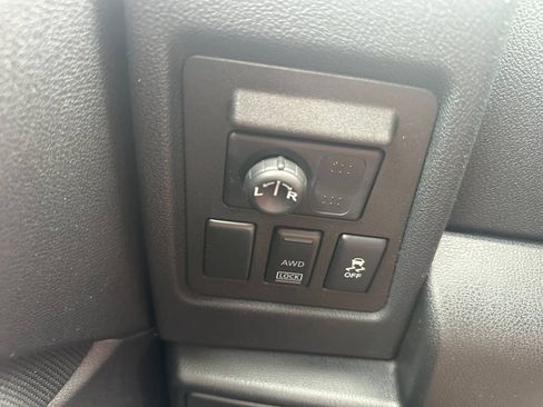 Used 2014 Nissan Rogue S w/ Convenience Package AWD/4WD image 17