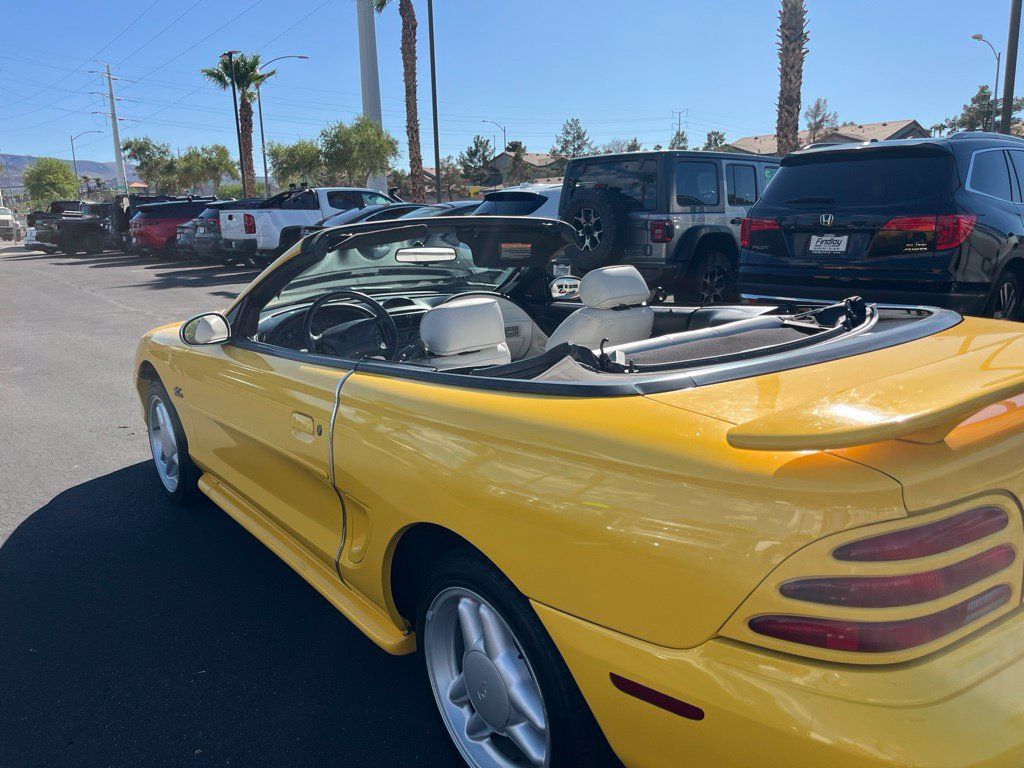 Used 1994 Ford Mustang GT RWD image 22