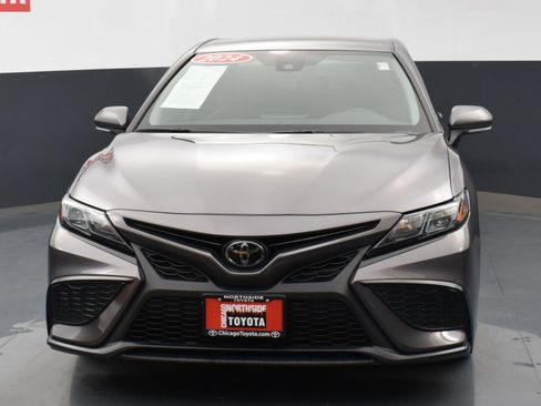 Used 2024 Toyota Camry SE image 7