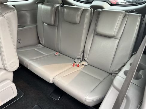 Used 2017 Toyota Highlander Limited AWD/4WD image 29