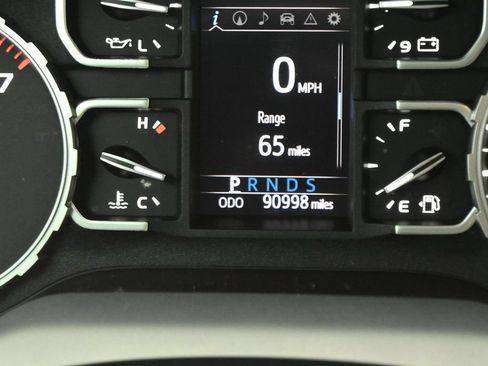 Used 2018 Toyota Tundra Platinum AWD/4WD image 19