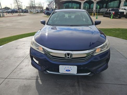 Used 2016 Honda Accord LX image 2