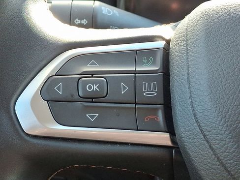 Certified 2022 Jeep Compass Limited w/ Elite Group image 24