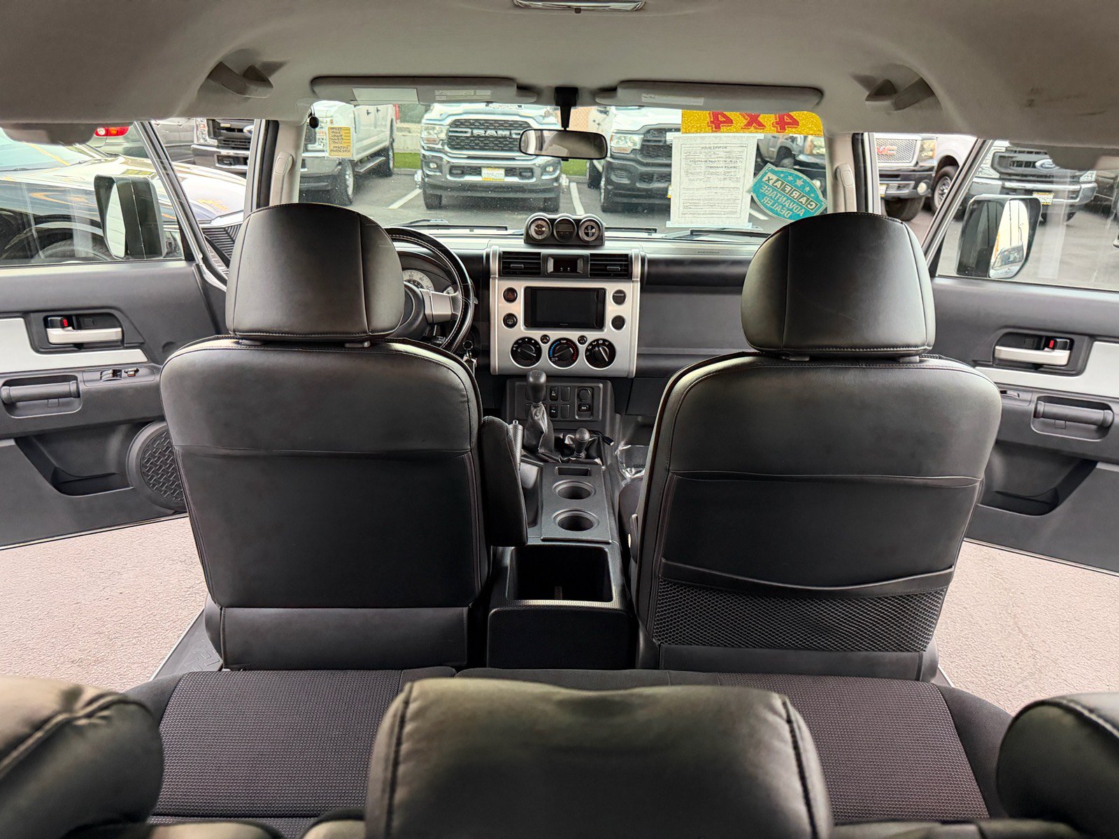 Used 2007 Toyota FJ Cruiser 4WD w/ Upgrade Pkg 1 image 10