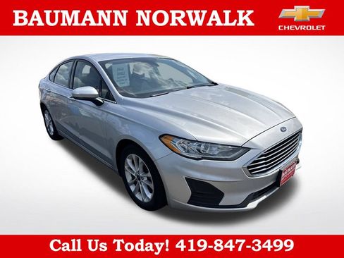 Used 2019 Ford Fusion SE FWD image 6