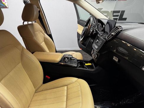 Used 2019 Mercedes-Benz GLS 450 4MATIC image 55