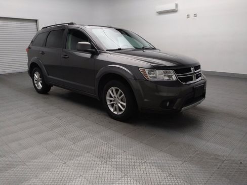 Used 2015 Dodge Journey SXT w/ Flexible Seating Group image 13
