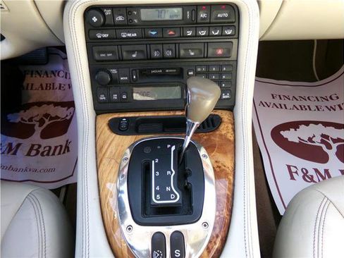 Used 2006 Jaguar XK8 Convertible image 7