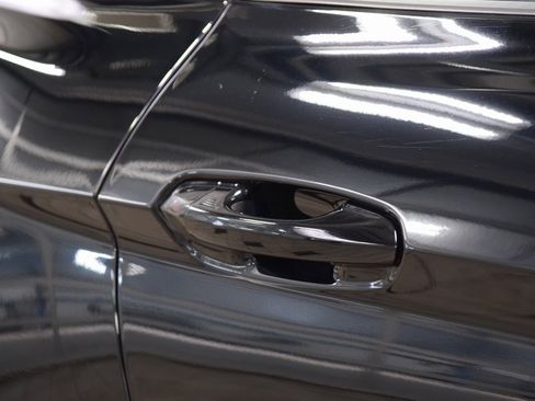 Used 2017 Ford Mustang Shelby GT350R w/ GT350R Equipment Group 920A image 21