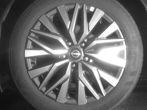 Used 2025 Nissan Altima 2.5 SV image 14